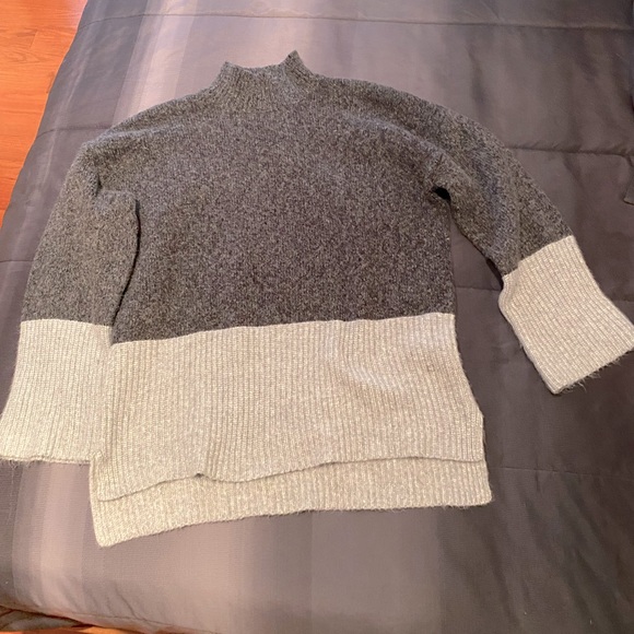 Michael Kors high neck sweater - Picture 1 of 7